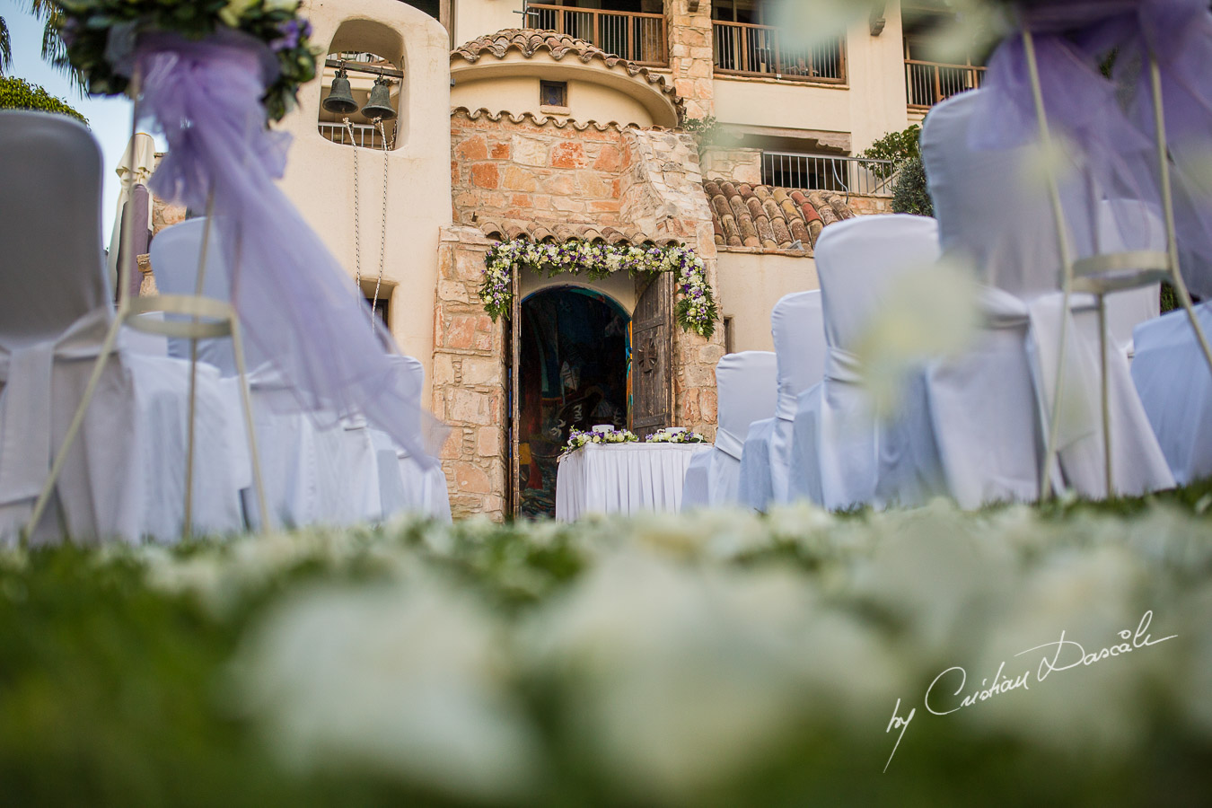 Elegant Wedding at Columbia Beach Resort. Photographer: Cristian Dascalu