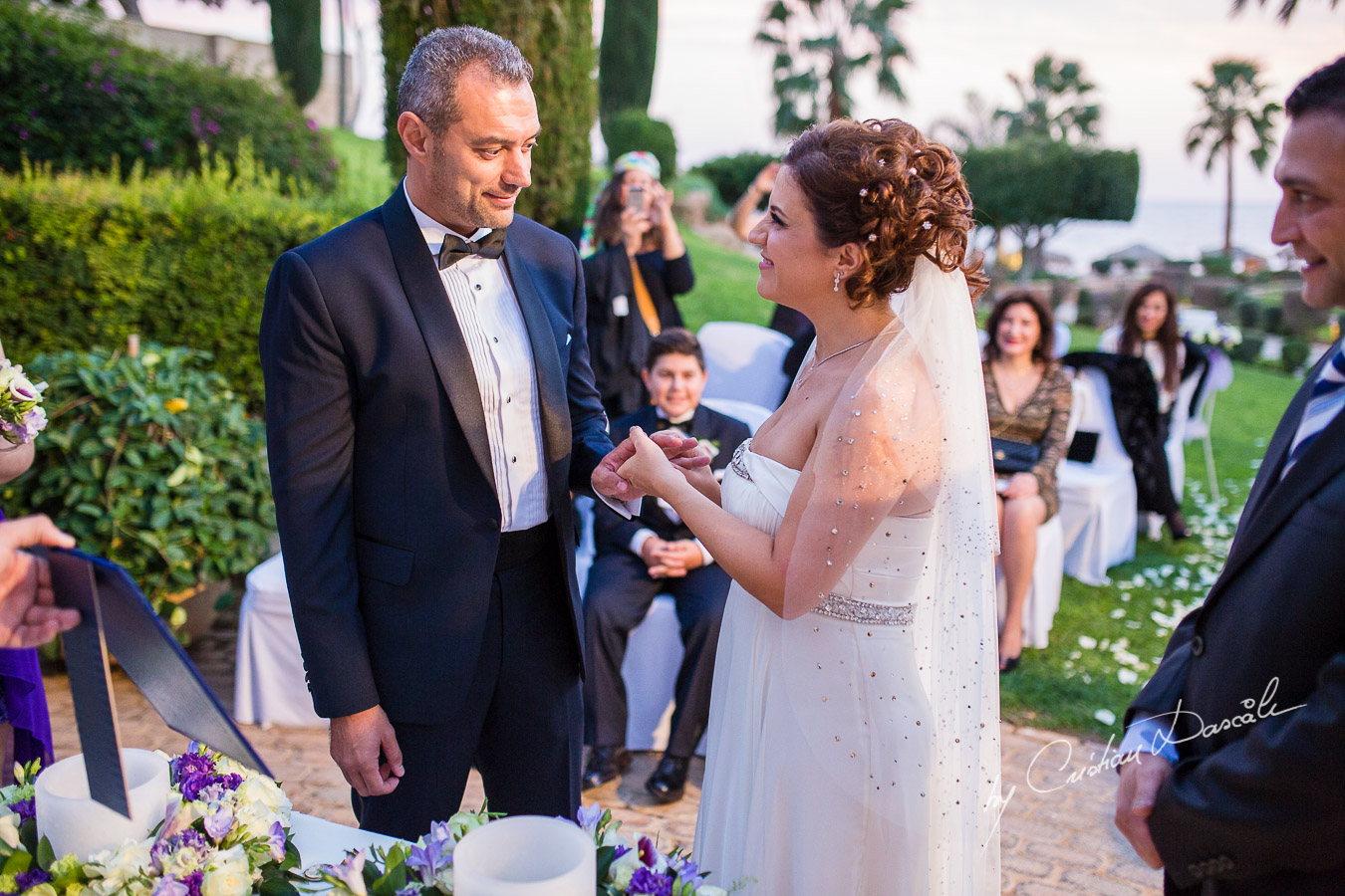 Elegant Wedding at Columbia Beach Resort. Photographer: Cristian Dascalu