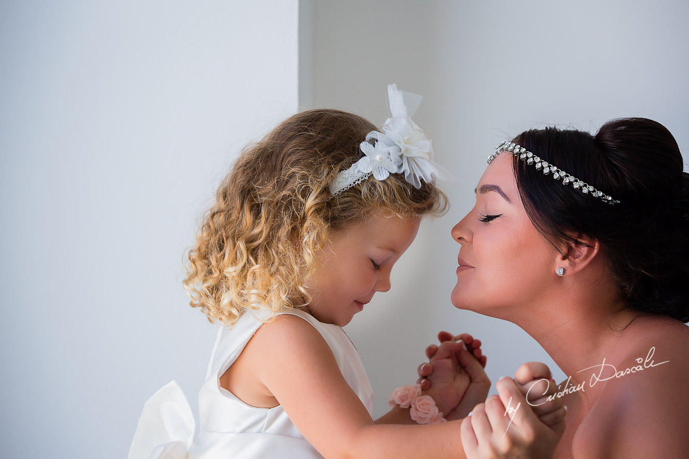 Beautiful bride Eva posing before her wedding ceremony at King Evelton Beach and Resort.