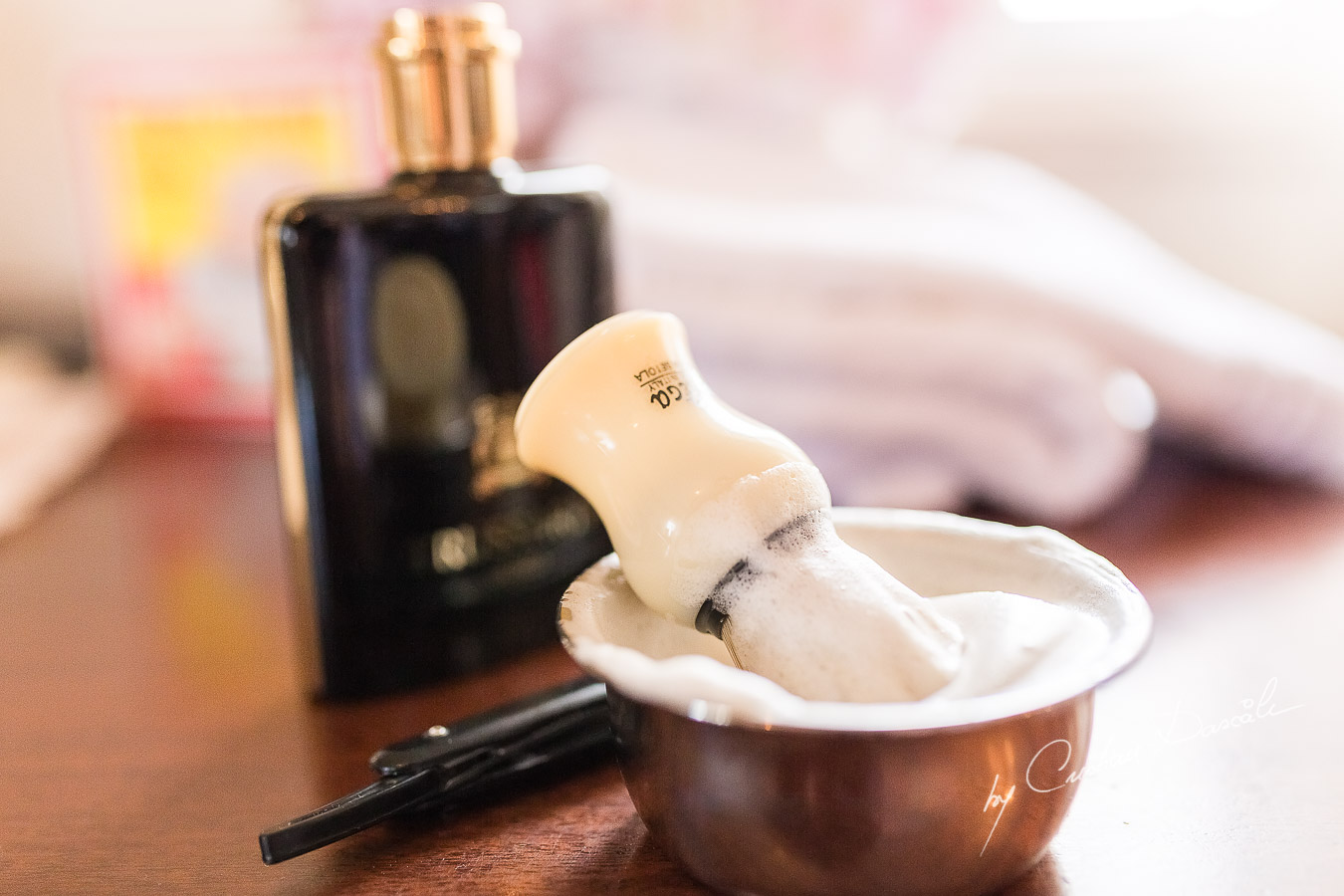 Groom's shaving kit photographed at a wedding in Nicosia by Cyprus Wedding Photographer Cristian Dascalu