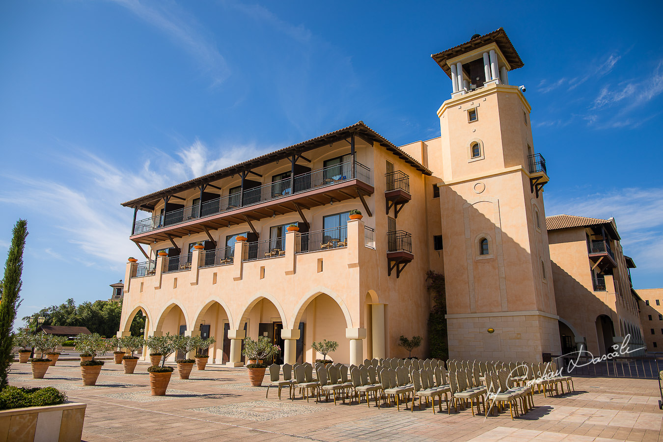 A Stylish Wedding at the Elysium Hotel captured by Cyprus Wedding Photographer Cristian Dascalu.